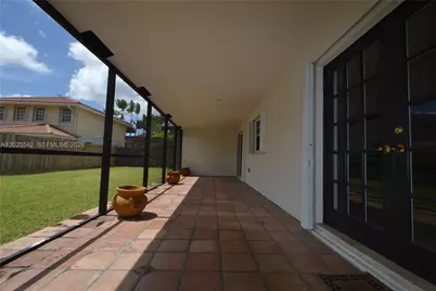 5785 SW 89th Ave, Miami, FL 33173 - Photo 11