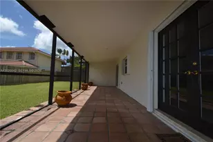 5785 SW 89th Ave, Miami, FL 33173 - Photo 11