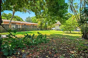 1053 NW 28th St, Miami, FL 33127 - Photo 25