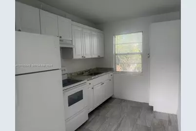 608 5th St #8, West Palm Beach, FL 33401 - Photo 1
