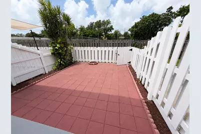 1450 NE 151st St #101, Miami, FL 33162 - Photo 11