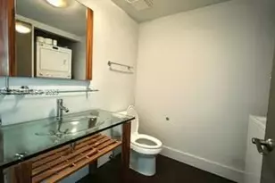 690 SW 1st Ct, Miami, FL 33130 - Photo 9