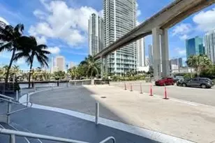 690 SW 1st Ct, Miami, FL 33130 - Photo 3