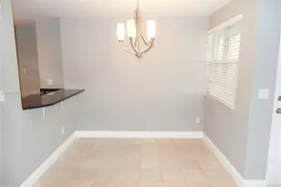 2881 N Oakland Forest Dr, Oakland Park, FL 33309 - Photo 5