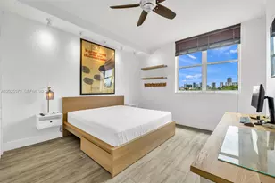 1350 NW 8th Ct, Miami, FL 33136 - Photo 11
