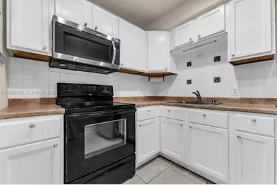 1210 S 24th Ter, Hollywood, FL 33020 - Photo 17