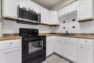 1210 S 24th Terrace, Hollywood, FL 33020 - Photo 17