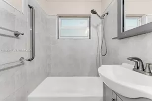 1210 S 24th Terrace, Hollywood, FL 33020 - Photo 33