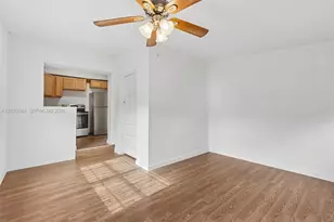 1045 NW 115th St, Miami, FL 33168 - Photo 13