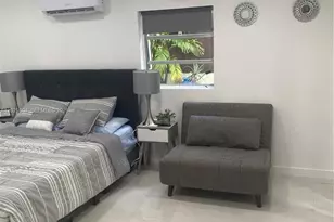 1710 Michigan Ave, Miami Beach, FL 33139 - Photo 11