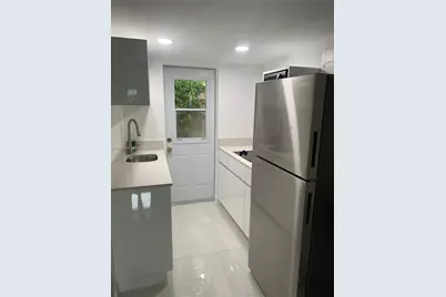 1710 Michigan Ave #Guest House, Miami Beach, FL 33139 - Photo 13