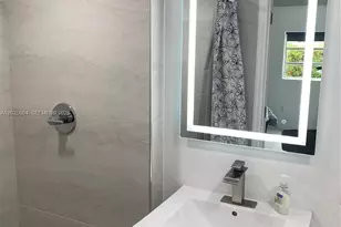 1710 Michigan Ave, Miami Beach, FL 33139 - Photo 19