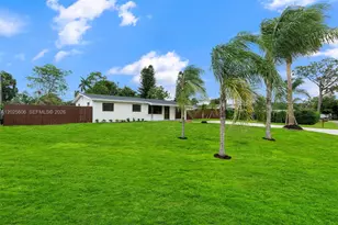 5726 Karen Dr, West Palm Beach, FL 33415 - Photo 3