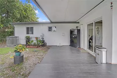 6661 Douglas St, Hollywood, FL 33024 - Photo 23