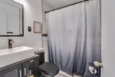6661 Douglas St, Hollywood, FL 33024 - Photo 15