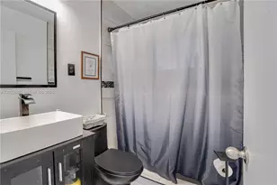 6661 Douglas St, Hollywood, FL 33024 - Photo 15
