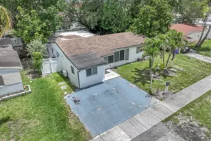 6661 Douglas St, Hollywood, FL 33024 - Photo 3