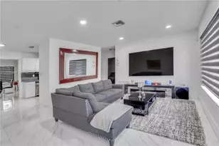6661 Douglas St, Hollywood, FL 33024 - Photo 7