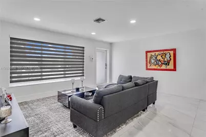 6661 Douglas St, Hollywood, FL 33024 - Photo 5