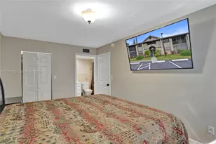 927 NE 199th St, Miami, FL 33179 - Photo 7