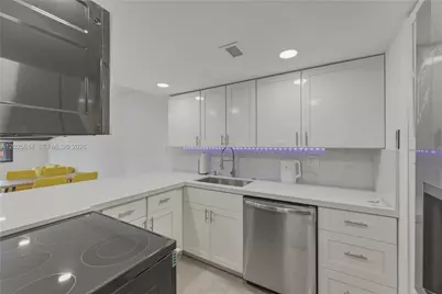 3702 NE 171st St #17, North Miami Beach, FL 33160 - Photo 3