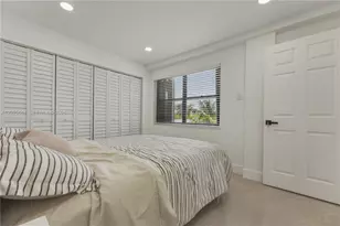 3702 NE 171 St, North Miami Beach, FL 33160 - Photo 17