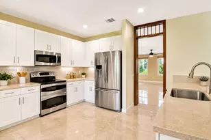 1319 Croton Ct, Weston, FL 33327 - Photo 7