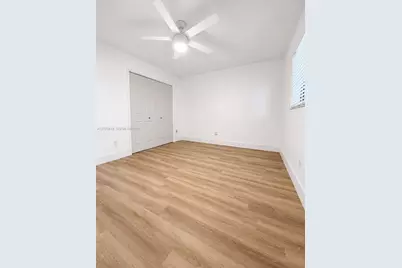 421 NE 1st St #221, Hallandale Beach, FL 33009 - Photo 5