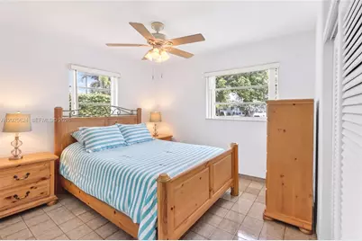 9231 SW 16th St, Miami, FL 33165 - Photo 13