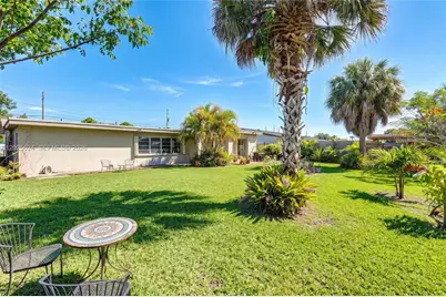 9231 SW 16th St, Miami, FL 33165 - Photo 25