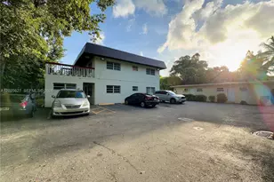 610 NE 123rd St, North Miami, FL 33161 - Photo 19