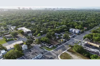 610 NE 123rd St #203, North Miami, FL 33161 - Photo 21