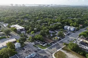 610 NE 123rd St, North Miami, FL 33161 - Photo 21