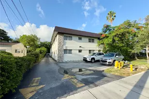 610 NE 123rd St, North Miami, FL 33161 - Photo 3
