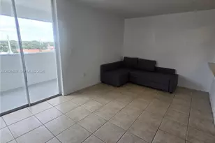 5050 NW 7th St, Miami, FL 33126 - Photo 5