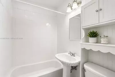 [Address not provided], Miami, FL 33135 - Photo 7
