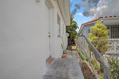 [Address not provided], Miami, FL 33135 - Photo 23