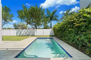 9915 NW 75th St, Doral, FL 33178 - Photo 37