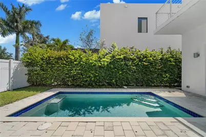 9915 NW 75th St, Doral, FL 33178 - Photo 43