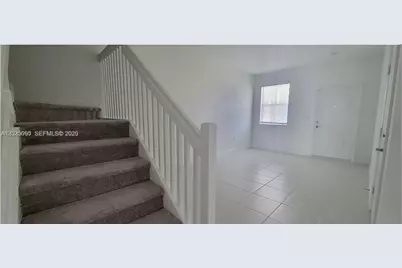 2683 SE 12th St, Homestead, FL 33035 - Photo 7
