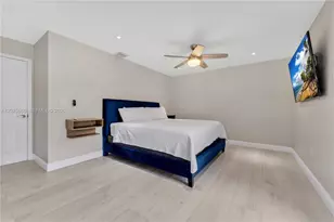 9501 E Palmetto Club Ln E, Palmetto Bay, FL 33157 - Photo 13