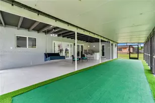 9501 E Palmetto Club Ln E, Palmetto Bay, FL 33157 - Photo 33