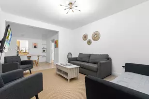 301 86th St, Miami Beach, FL 33141 - Photo 5