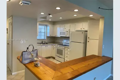 3100 W Rolling Hills Cir #502, Davie, FL 33328 - Photo 1