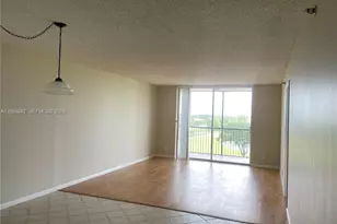 3100 W Rolling Hills Cir, Davie, FL 33328 - Photo 5