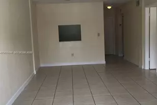 10900 SW 104th St, Miami, FL 33176 - Photo 5