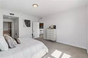 7910 E Harbor Island Dr, North Bay Village, FL 33141 - Photo 27