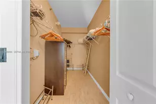 3235 NE 184th St, Aventura, FL 33160 - Photo 23
