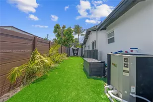 1701 SW 3rd Ave, Pompano Beach, FL 33060 - Photo 43