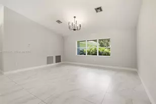 9818 SW 111th Terrace, Miami, FL 33176 - Photo 9
